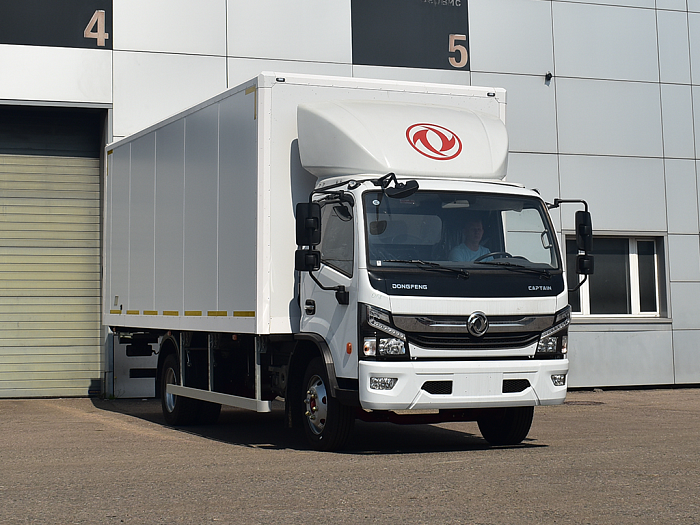Изотермический фургон DongFeng C100M